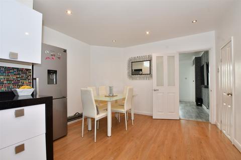 4 Birling Road, Ashford, TN24 8BB