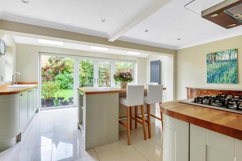 11 Windmill Field, Windlesham, GU20 6QD