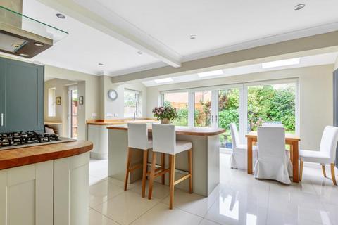 11 Windmill Field, Windlesham, GU20 6QD
