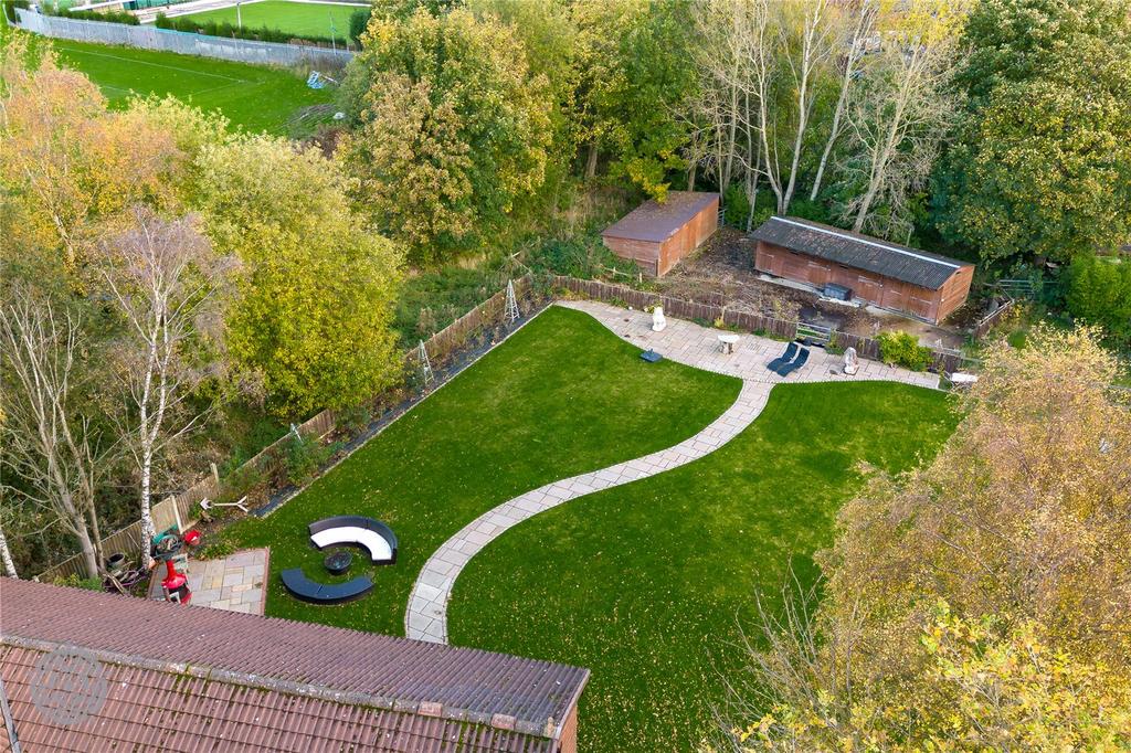 Smiths Lane, Hindley Green, WIGAN, WN2 5 bed detached house £700,000