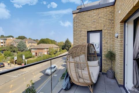 2 bedroom flat for sale - Worple Road, London