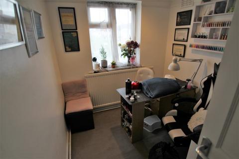 56 Rosslyn Avenue, Dagenham, RM8 1JP