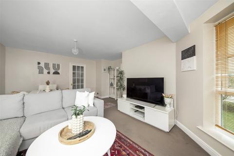 2 bedroom apartment for sale - Harlinger Street, Woolwich, SE18