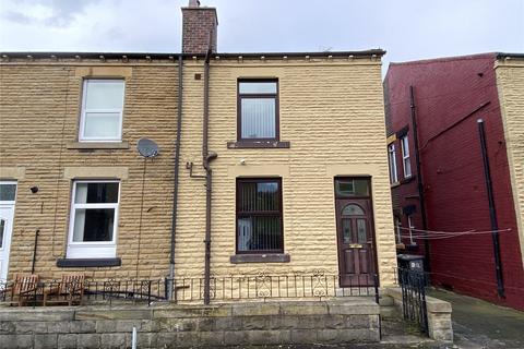 4 bedroom semi-detached house to rent, North Bank Road, Batley, WF17