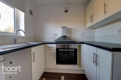 1 bedroom flat for sale - Plumtree Close, Dagenham