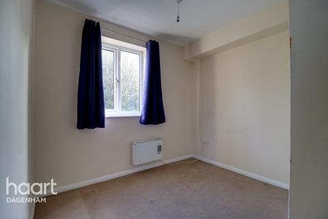1 bedroom flat for sale - Plumtree Close, Dagenham