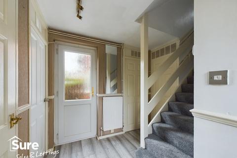 3 bedroom semi-detached house to rent, Wharfedale, Hemel Hempstead, Hertfordshire, HP2 5TQ