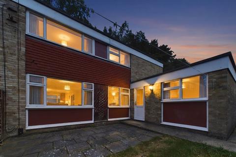 3 bedroom semi-detached house to rent, Wharfedale, Hemel Hempstead, Hertfordshire, HP2 5TQ