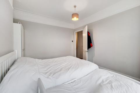 3 bedroom ground floor maisonette to rent, 509 Merton Road, LONDON SW18 5LE