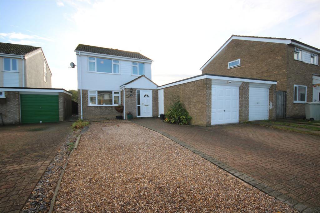 Welland Way, Oakham 3 bed detached house £350,000