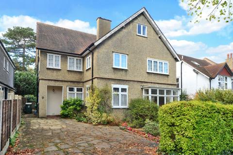 41 The Crescent, Belmont, Sutton, SM2 6BP