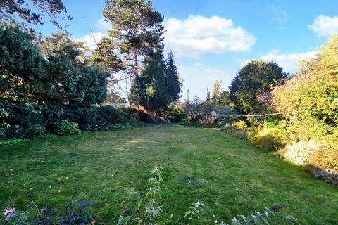 41 The Crescent, Belmont, Sutton, SM2 6BP