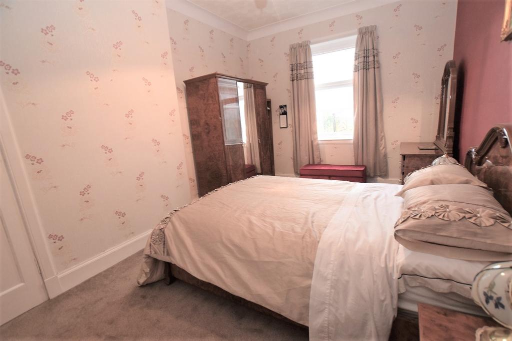 Rossendale, 28 Albert Road, Dumfries DG2 9 DN - Gri