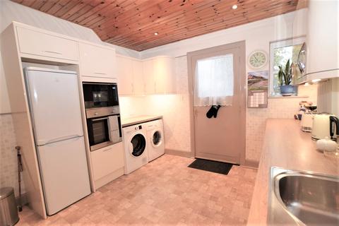 Rossendale, 28 Albert Road, Dumfries, DG2 9DN