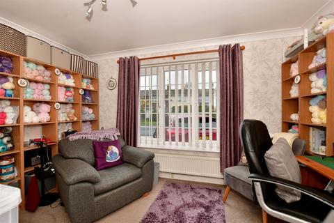 58 Bathurst Road, Staplehurst, Tonbridge, TN12 0LH