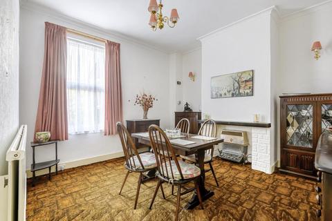 76 Minard Road, Catford, London, SE6 1NL