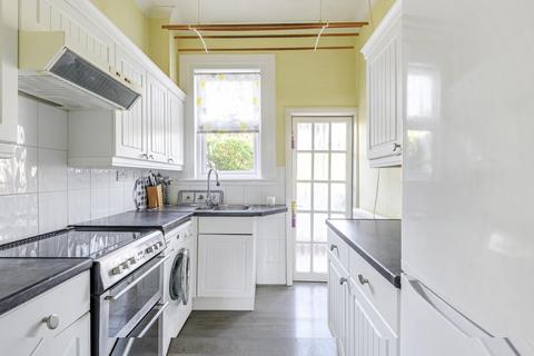 76 Minard Road, Catford, London, SE6 1NL