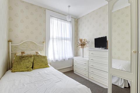 76 Minard Road, Catford, London, SE6 1NL