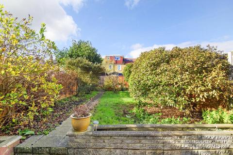 76 Minard Road, Catford, London, SE6 1NL