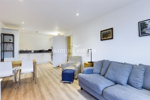 undefined, Chapter Way, Colliers Wood, SW19