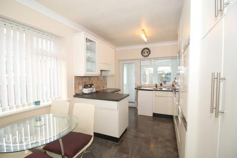 2 bedroom bungalow for sale - Laurel Drive,  Thornton-Cleveleys, FY5