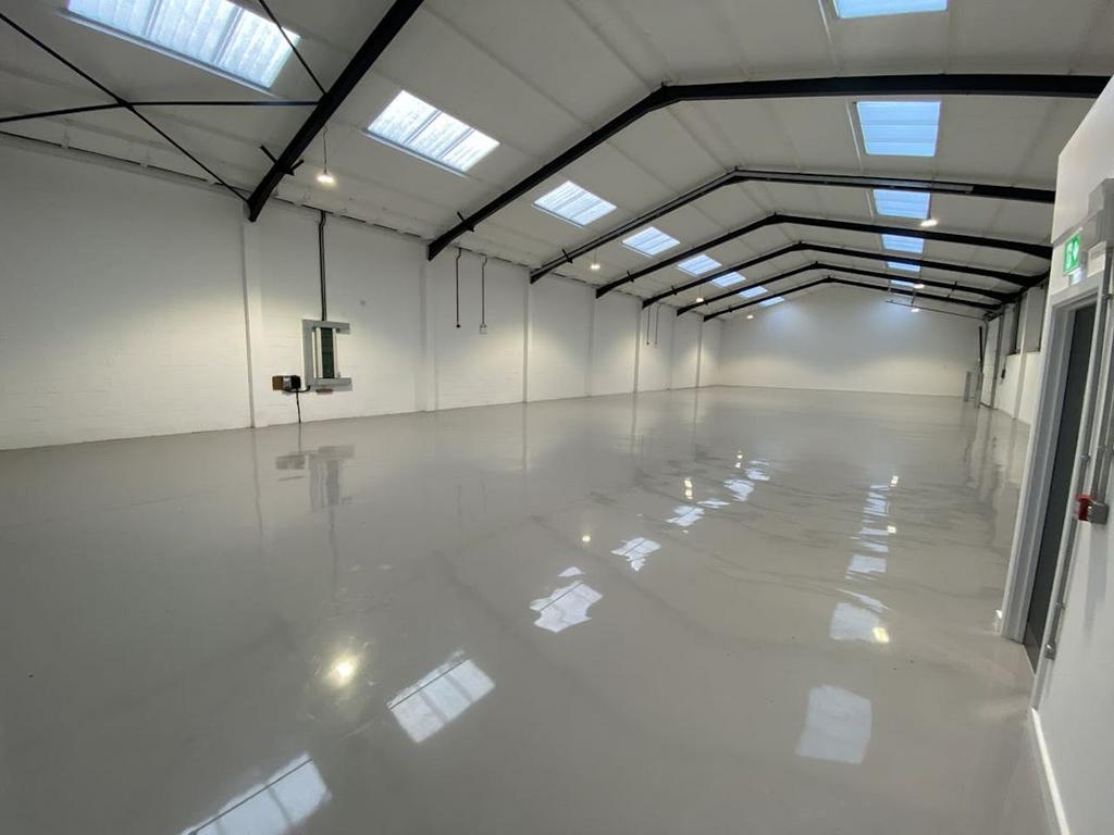 Unit 20 Ashford Industrial Estate 6.jpg