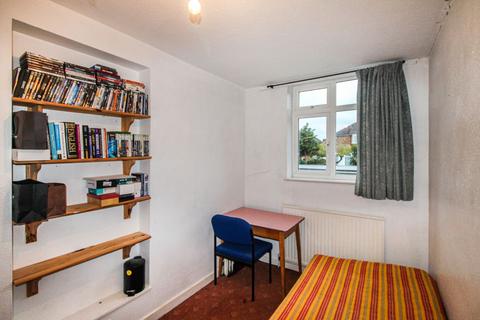 House share to rent - Curthwaite Gardens, Enfield, EN2