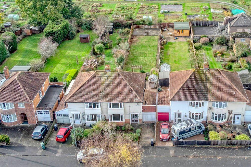 Whitmore Road, Taunton TA2 6EA 3 bed semidetached house £350,000
