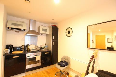 Studio for sale, Marsh Lane, Leeds, LS9