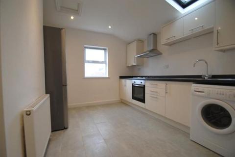 3 bedroom flat to rent - Haverstock Road, Bristol, BS4