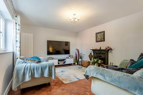 2 Castle View, Tutshill, Chepstow, NP16 7EA