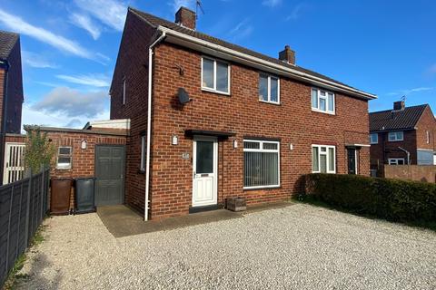 3 bedroom semi-detached house for sale - Laughton Way, Lincoln, LN2