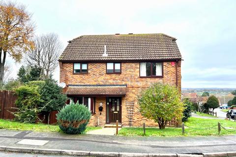 3 bedroom detached house for sale - The Cloisters, Willingdon, Eastbourne, East Sussex, BN22