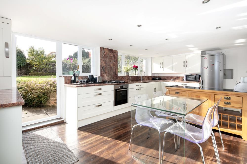 Long Ashton Road, Long Ashton, Bristol, BS41 5 bed link detached house