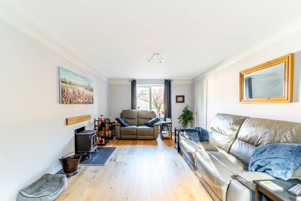 MITCHLEY AVENUE CR2, Sanderstead, South Croydon, CR2 5 bed detached