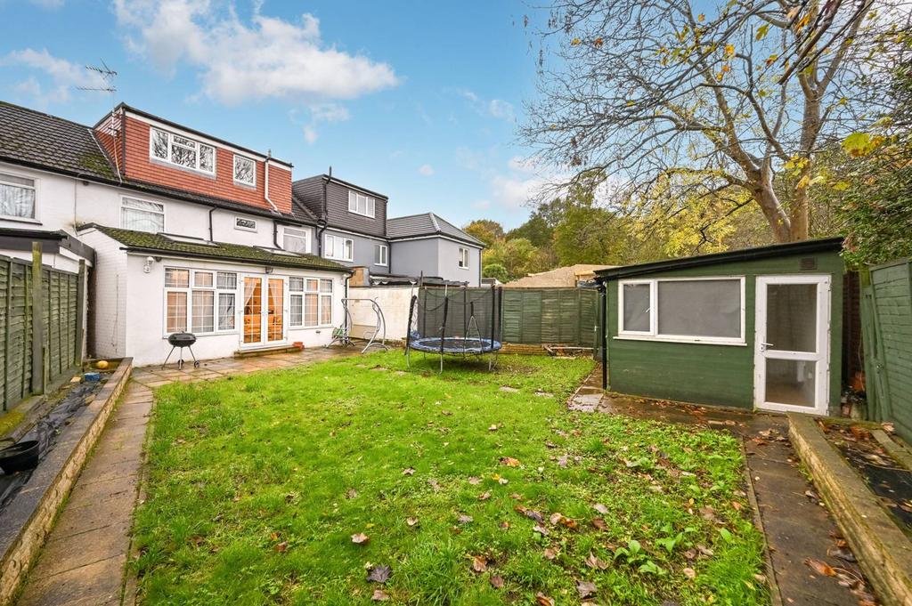 Windermere Road, Kingston Vale, London, SW15 3 bed terraced house to