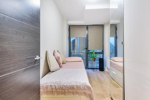 2 bedroom flat for sale - Dalberg Road, Brixton