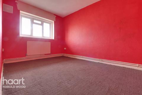 181 Whitchurch Road, Romford, RM3 9AA