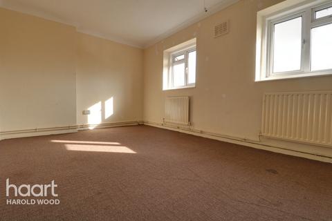 181 Whitchurch Road, Romford, RM3 9AA
