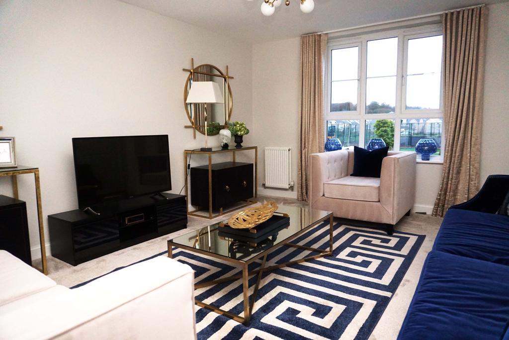 Griffon Crescent, Merlin Gardens... 4 bed detached villa £399,995