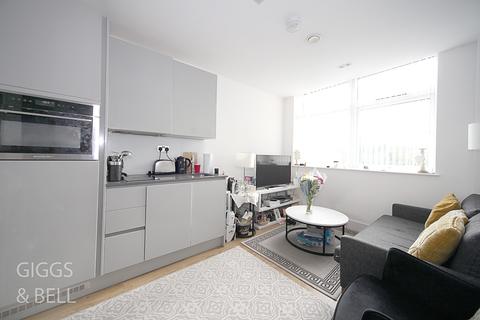 1 bedroom apartment for sale - Laporte Way, Luton, Bedfordshire, LU4