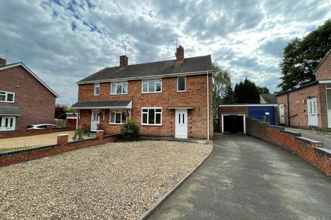 3 bedroom semi-detached house to rent - 17 Sussex Drive, Hednesford, WS12 1AT