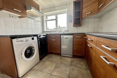 1 bedroom flat to rent, London Road, Dunton Green, TN13