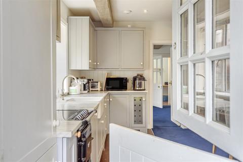 Malt Cottage, 1 Brewers Yard, Storrington, Pulborough, RH20 4DN