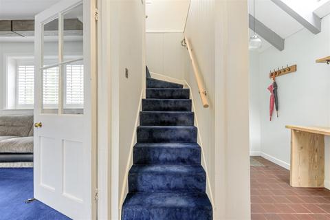 Malt Cottage, 1 Brewers Yard, Storrington, Pulborough, RH20 4DN