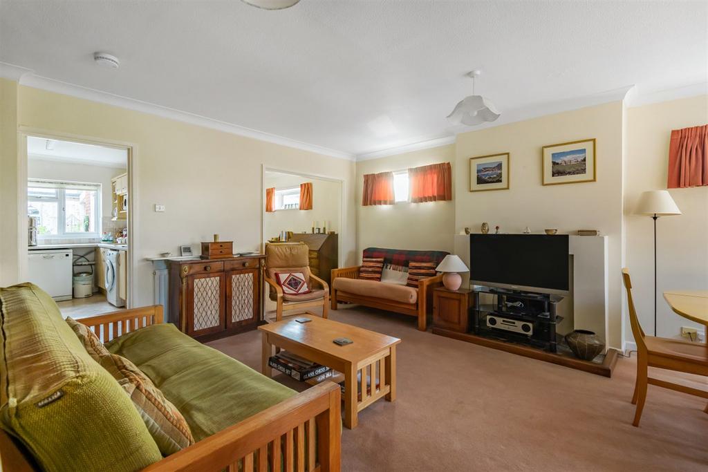 School Lane, Emsworth, PO10 3 bed end of terrace house for sale £520,000