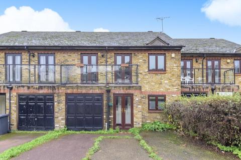 38 Croftongate Way, London, SE4 2DL