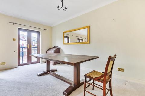 38 Croftongate Way, London, SE4 2DL