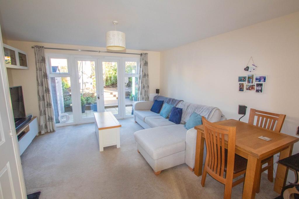 Shareford Way, Cranbrook 2 bed end of terrace house £250,000