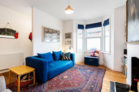 37 Pearcroft Road, London, E11 4DP